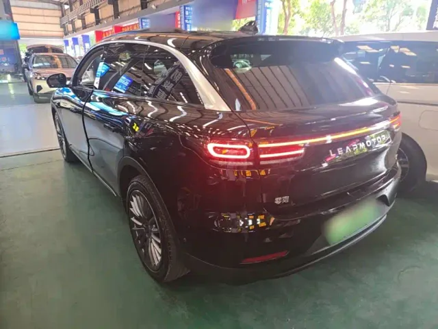 Leapmotor C11 — Фото автомобиля 4