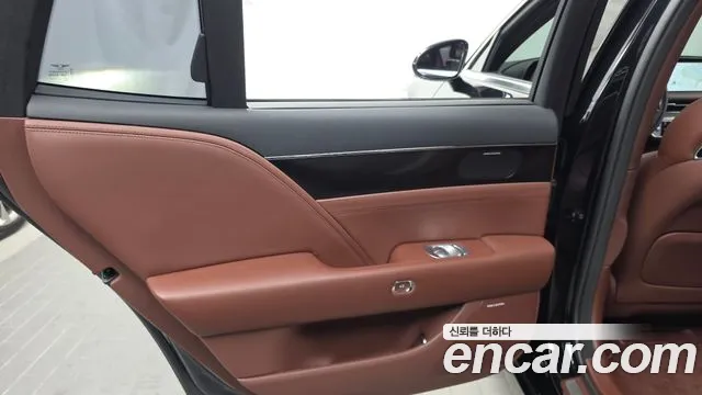 Genesis G90 RS4 — Фото автомобиля 14