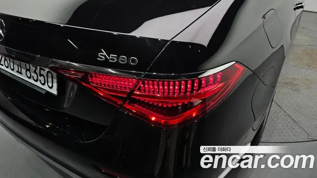 Mercedes-Benz S-Class — Фото автомобиля 22