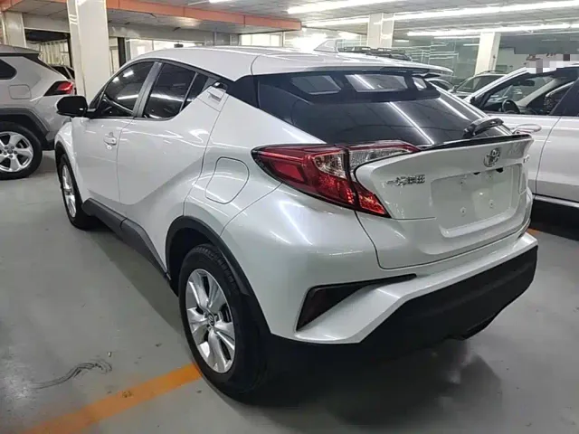 Toyota IZOA — Фото автомобиля 4