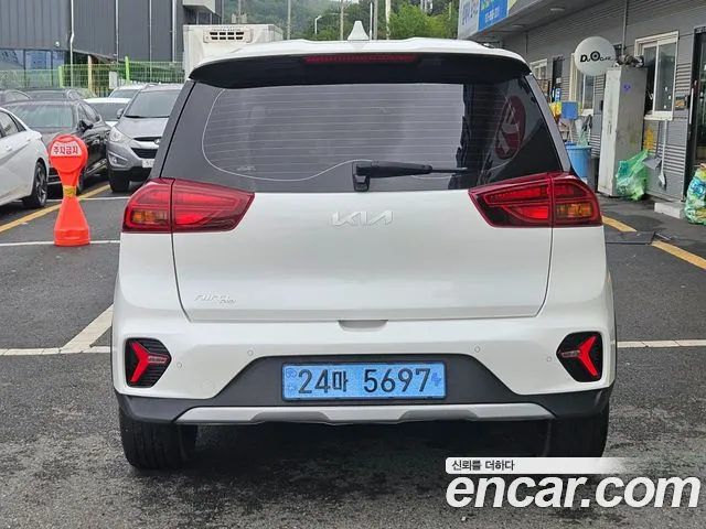 Kia Niro Niro Plus Earth — Фото автомобиля 4