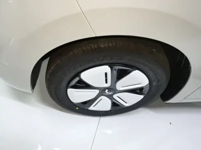 Wuling Hongguang Mini EV — Фото автомобиля 22