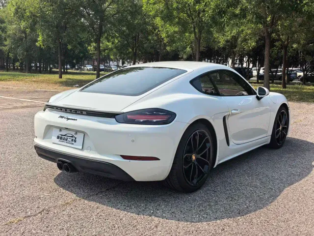 Porsche 718 — Фото автомобиля 2