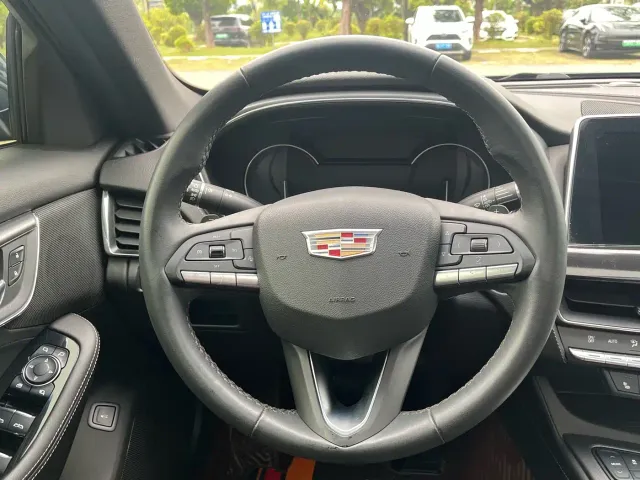 Cadillac CT5 — Фото автомобиля 20