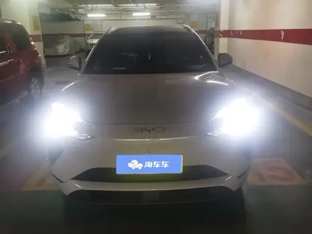 BYD Sealion 06 — Фото автомобиля 2