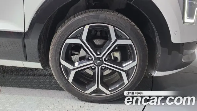 Kia Niro The All New Niro Signature — Фото автомобиля 18