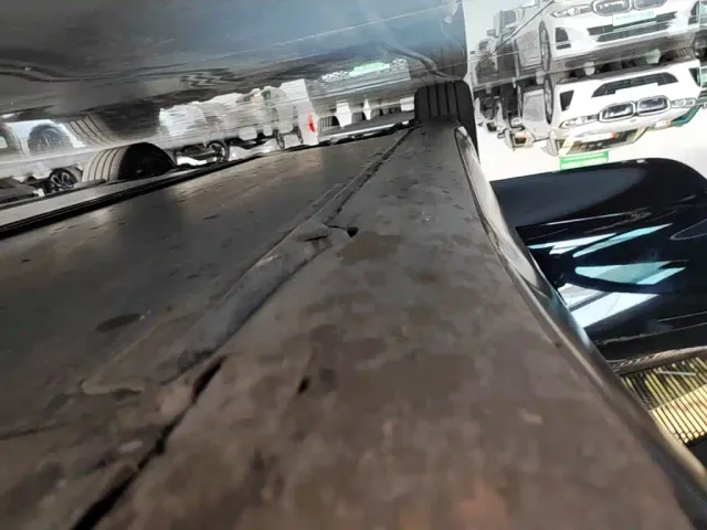 Tesla Model 3 — Фото автомобиля 20