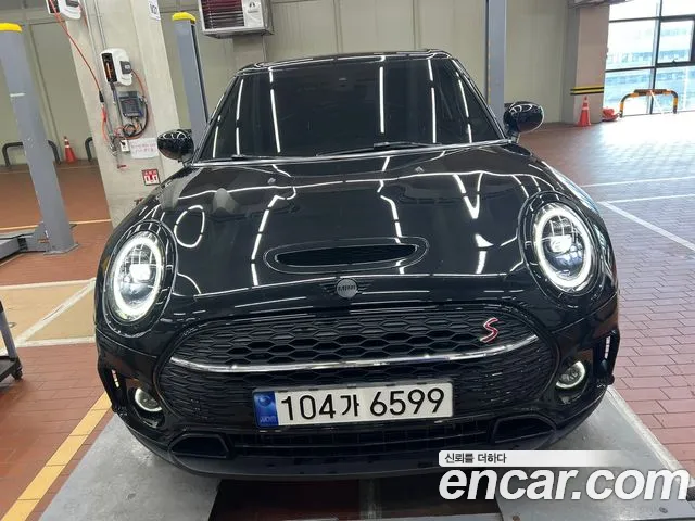 MINI Clubman — Фото автомобиля 3