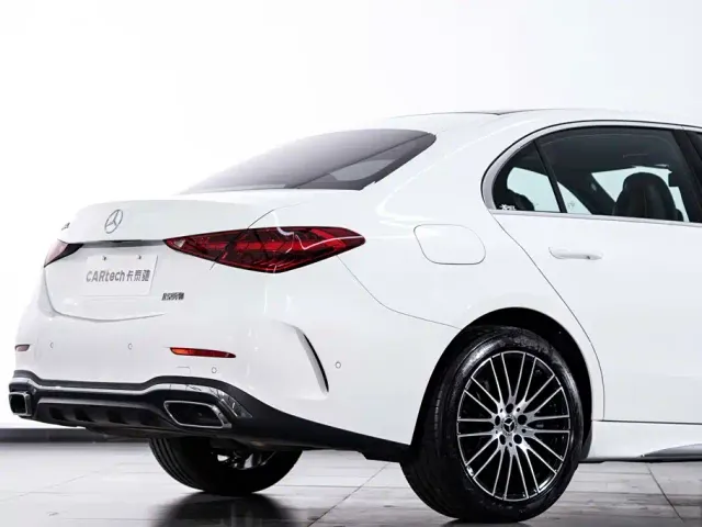 Mercedes-Benz C-Class — Фото автомобиля 9