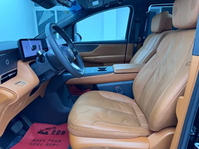 Buick Zhijing Shijia — Фото автомобиля 4