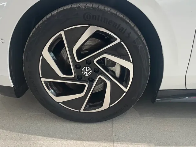 Volkswagen ID.7 Vizzion — Фото автомобиля 16