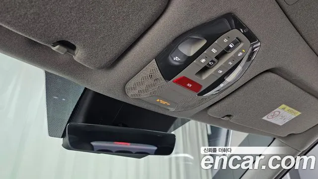 Kia EV9 — Фото автомобиля 24