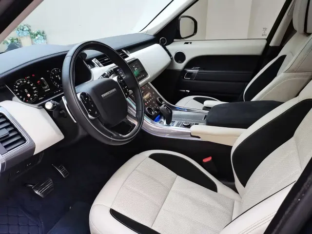 Land Rover Range Rover Sport — Фото автомобиля 4