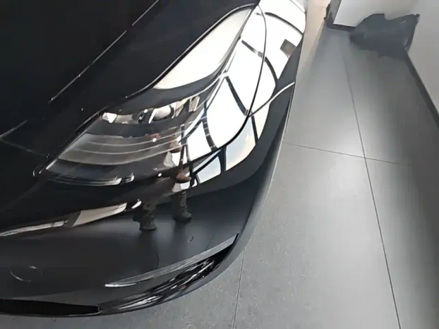 Tesla Model Y — Фото автомобиля 23