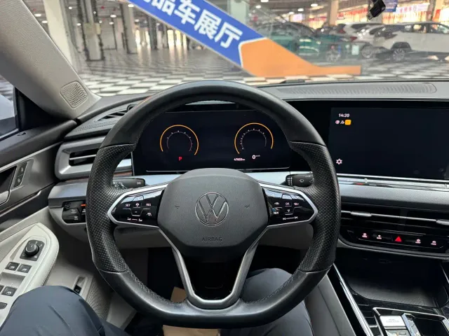 Volkswagen Lamando — Фото автомобиля 15