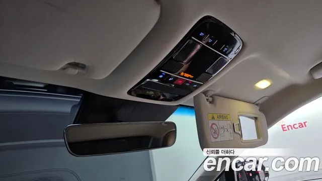 Hyundai Grandeur Grandeur (GN7) 2.5 Бензин 2WD — Фото автомобиля 17
