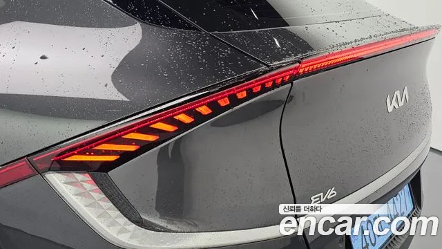 Kia EV6 — Фото автомобиля 8