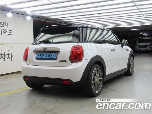 MINI Cooper Cooper Electric — Фото автомобиля 4
