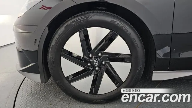 Hyundai Ioniq 6 — Фото автомобиля 5