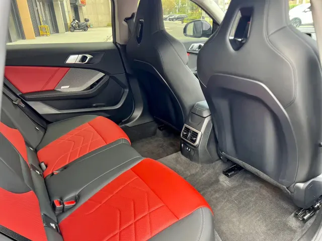 BMW 2 Series — Фото автомобиля 13