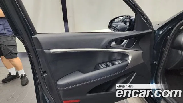 Genesis G70 — Фото автомобиля 20