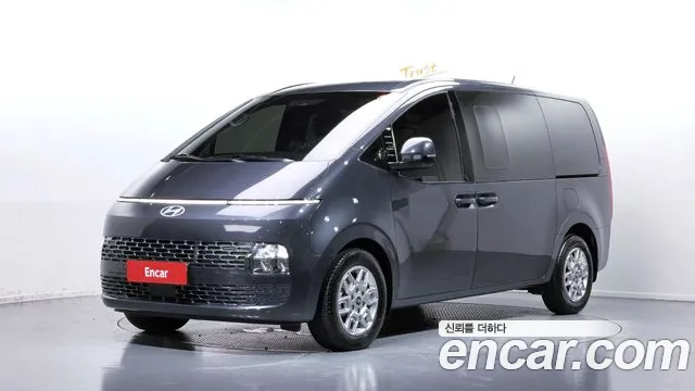 Фотография автомобиля — Hyundai Staria