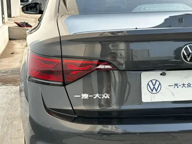 Volkswagen Sagitar — Фото автомобиля 15