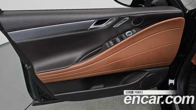 Genesis G80 Бензин 2.5 турбо AWD — Фото автомобиля 23