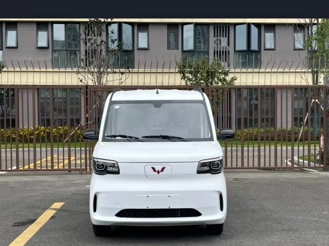 Wuling Hongguang — Фото автомобиля 2