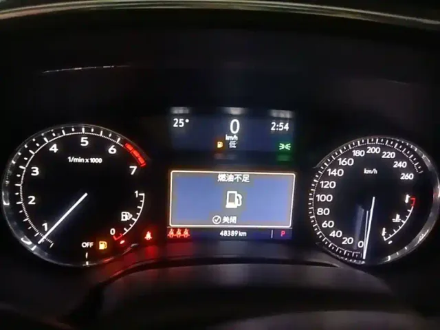 Cadillac CT5 — Фото автомобиля 11