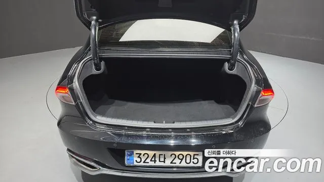 Hyundai Grandeur New — Фото автомобиля 23