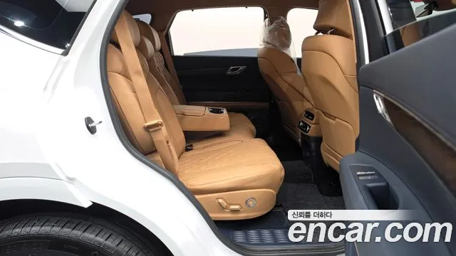 Genesis GV80 — Фото автомобиля 17