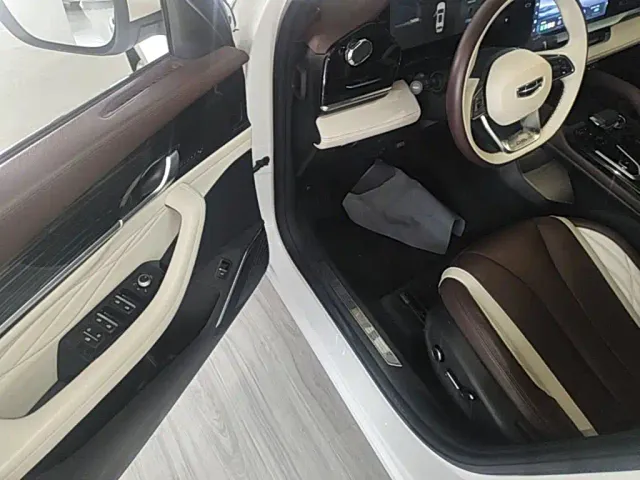 Geely Xingyue L — Фото автомобиля 15