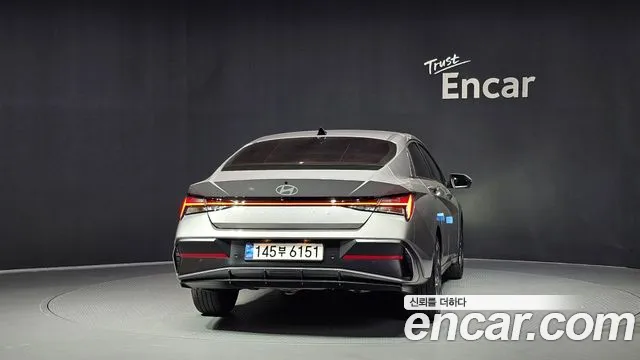 Hyundai Avante CN7 — Фото автомобиля 4
