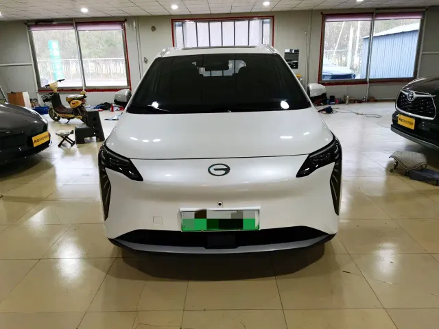 GAC Aion Y — Фото автомобиля 3