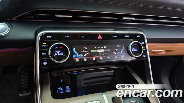 Genesis GV80 — Фото автомобиля 23