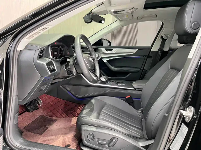 Audi A6 — Фото автомобиля 4