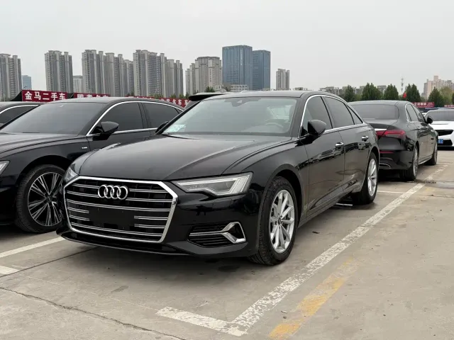 Фотография автомобиля — Audi A6L