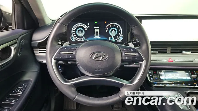 Hyundai Grandeur — Фото автомобиля 12