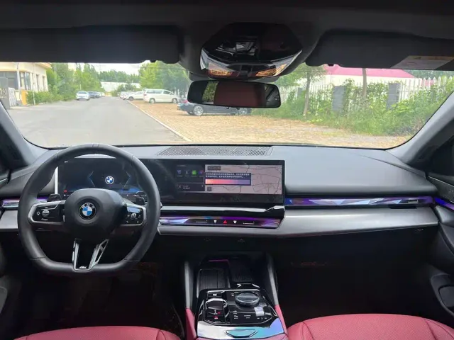 BMW 5 Series — Фото автомобиля 7