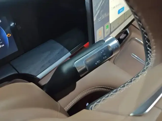 Wuling Starlight L — Фото автомобиля 16