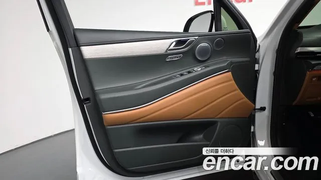 Genesis GV80 2.5T Бензин AWD — Фото автомобиля 24