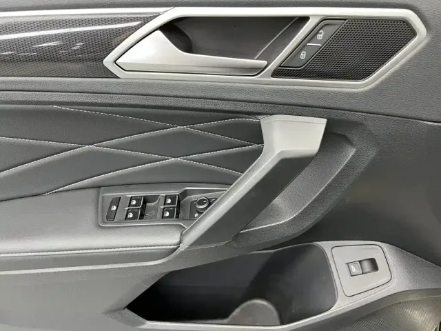 Volkswagen Tiguan L — Фото автомобиля 17
