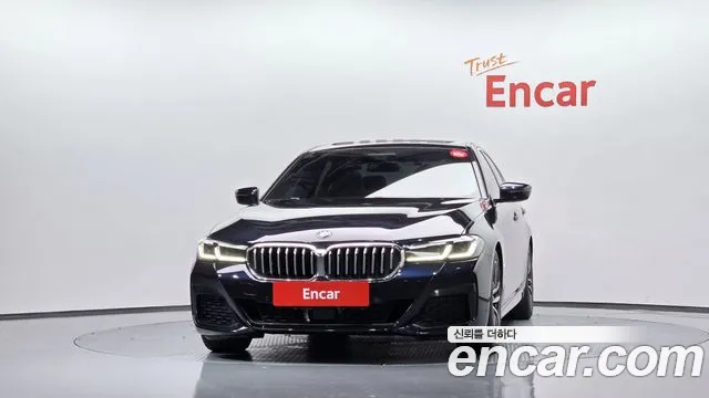 BMW 5-Series — Фото автомобиля 3