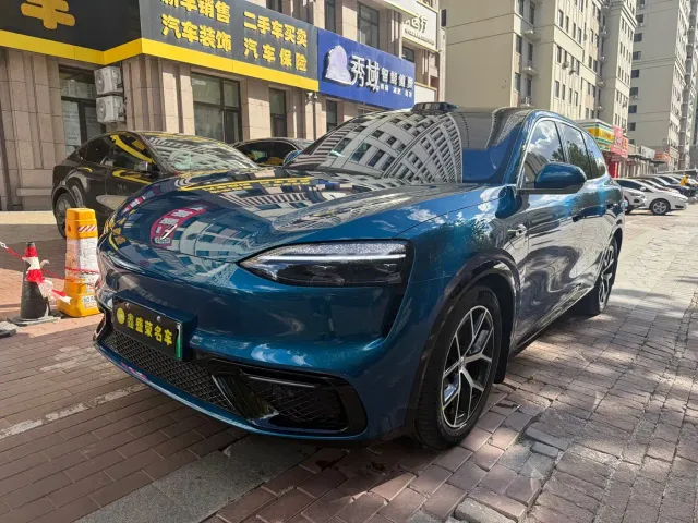 Фотография автомобиля — Aito M6
