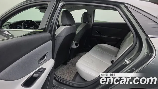 Hyundai Avante CN7 — Фото автомобиля 22