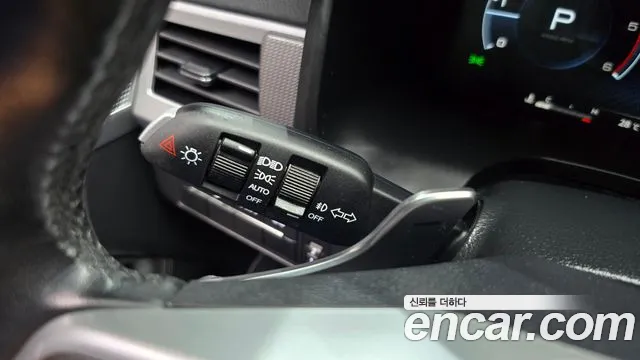 KG_Mobility_Ssangyong Rexton — Фото автомобиля 29