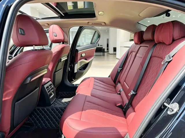 BMW 3 Series — Фото автомобиля 9
