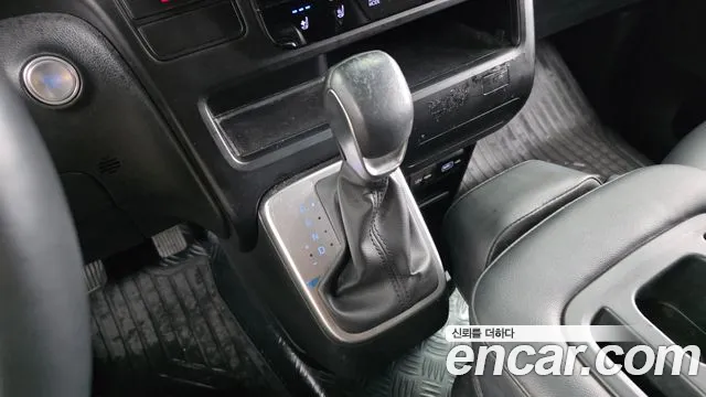 Hyundai Staria Staria L3.5 Карго 3 места — Фото автомобиля 2