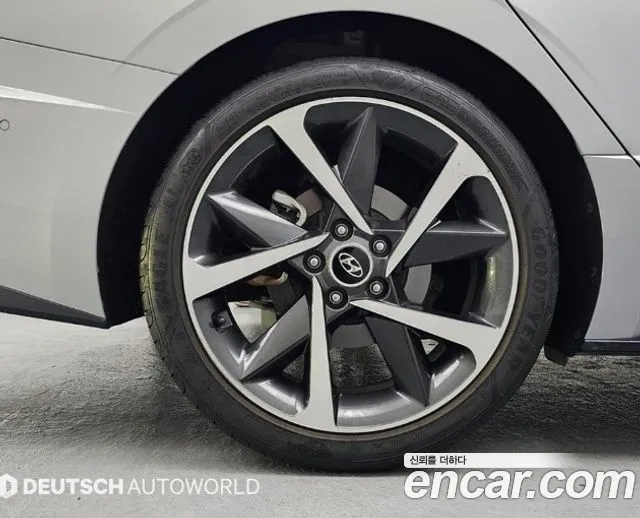 Hyundai Sonata — Фото автомобиля 5